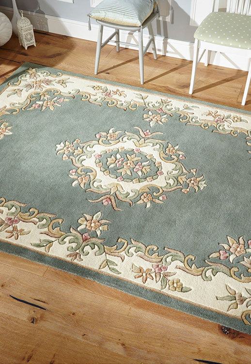 Grand Traditional 100% Wool Collection Rugs