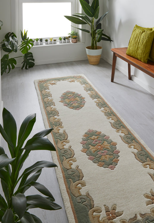 Grand Traditional 100% Wool Collection Rugs
