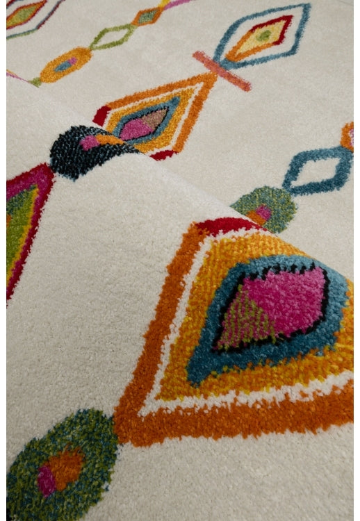 Bold, vibrant, poppy modern and traditional rug